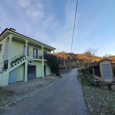 بيت للعطل Casa Calcada