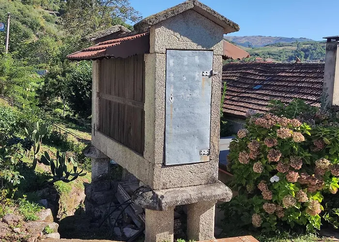 Casa Calcada بيت للعطل